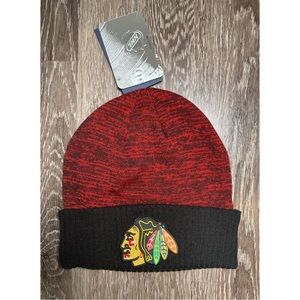NWT Knit Chicago Blackhawks Space Dye Beanie